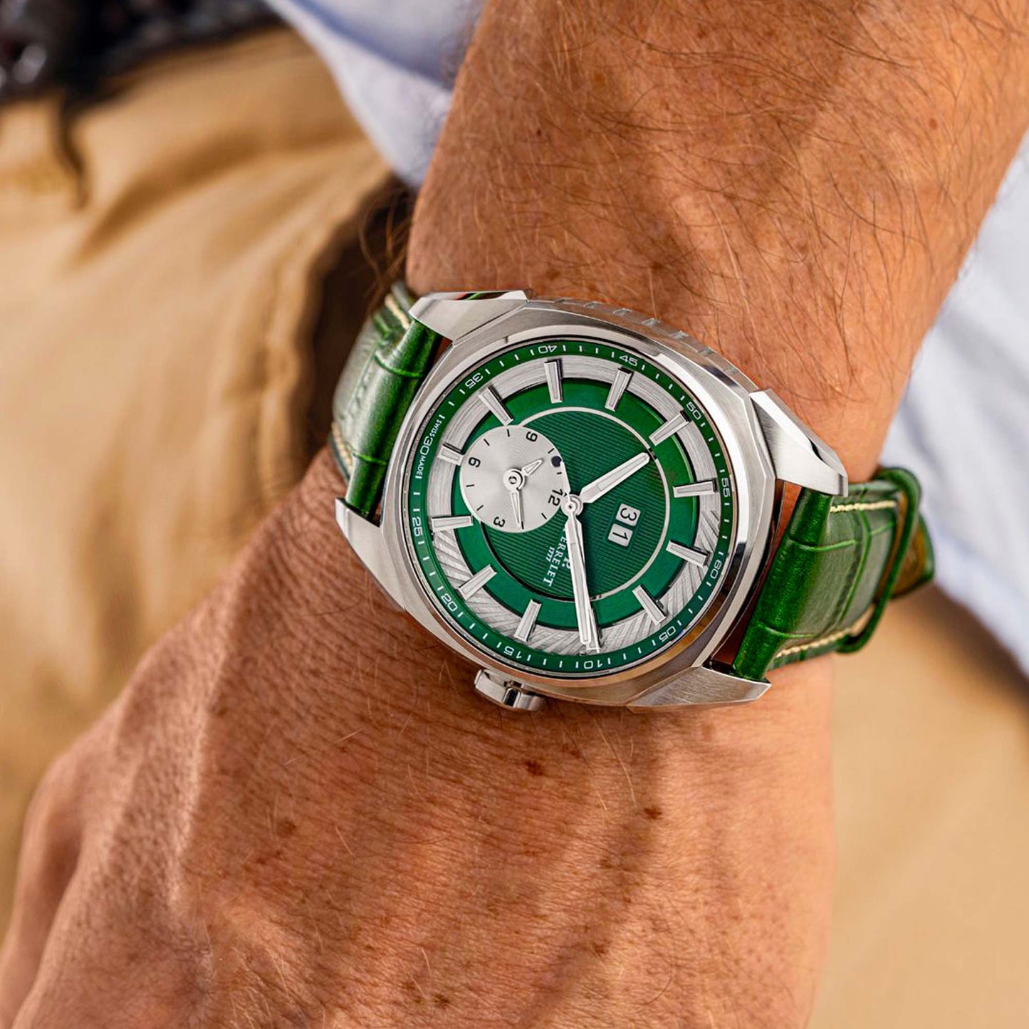 LAB Peripheral Dual Time A1101/5 blends innovation and elegance with dual time zones and automatic movement.