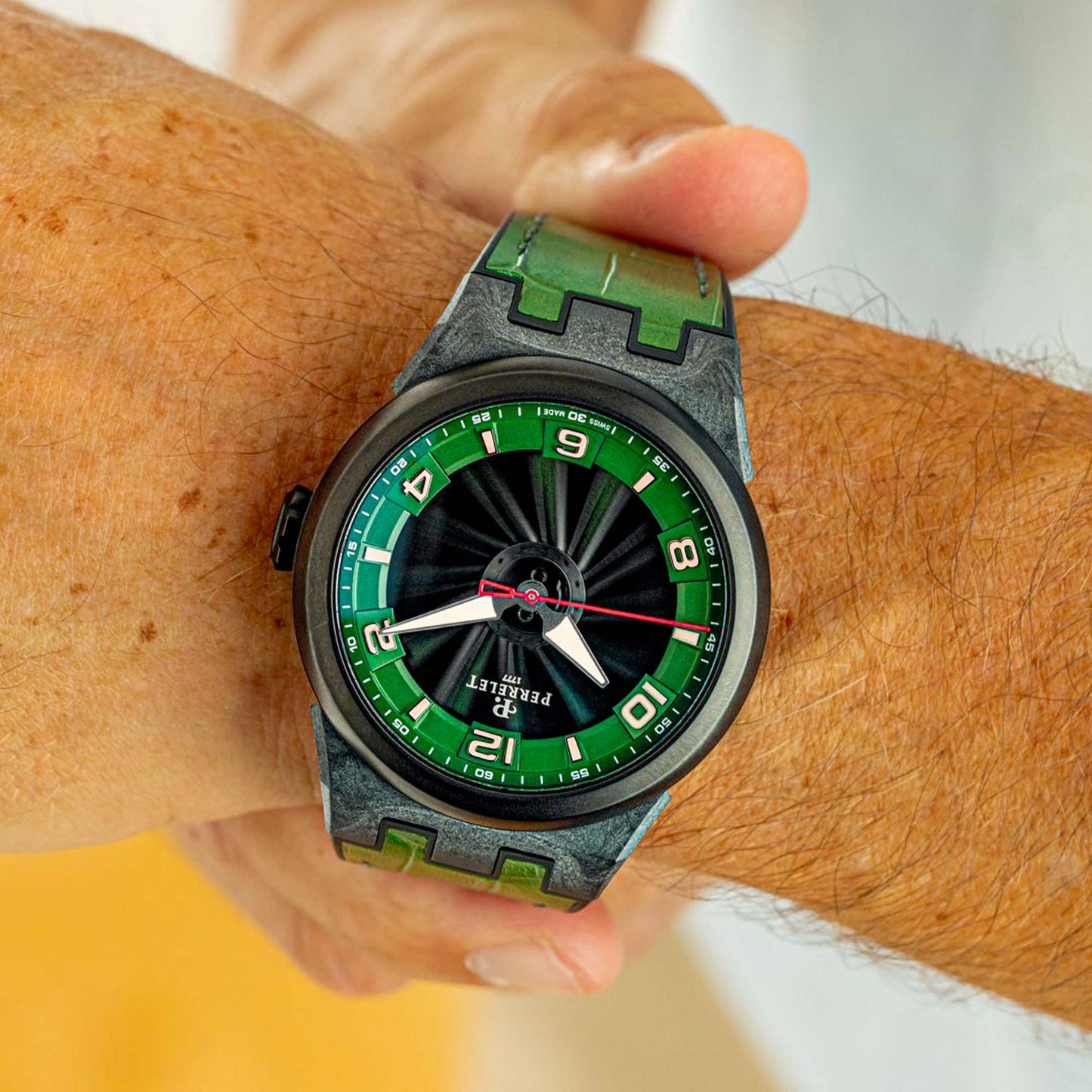 TURBINE Carbon Forest Green A4065/4 features a dynamic spinning dial and lightweight carbon construction